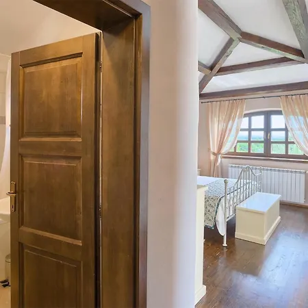 2 Bedroom Cozy In