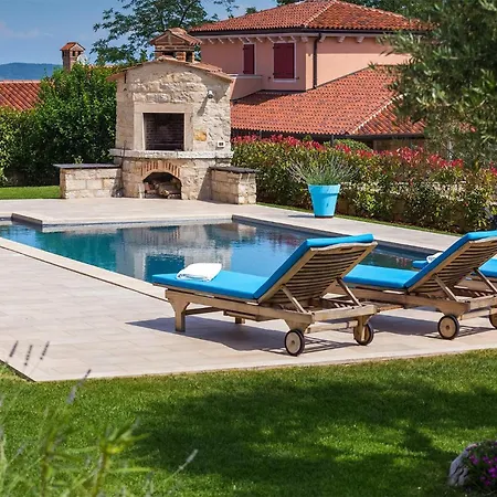 2 Bedroom Cozy In Baldaši