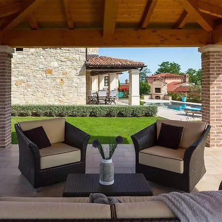 2 Bedroom Cozy In * Baldaši